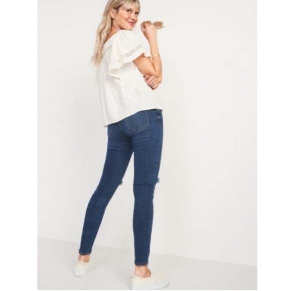 New Old Navy Mid-Rise Distressed Rockstar Jeans - Picture 2 of 3